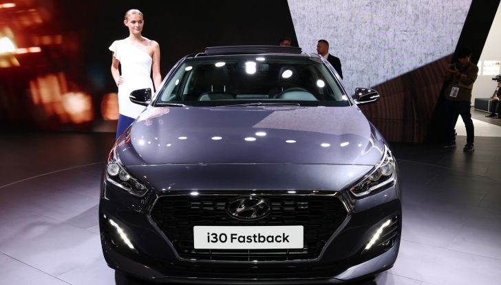 Hyundai i30 Fastback 2018 - Foto 3 di 12