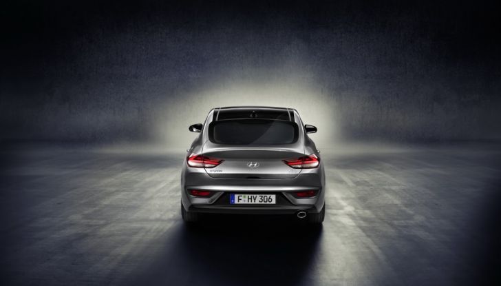 Hyundai i30 Fastback 2018 - Foto 12 di 12