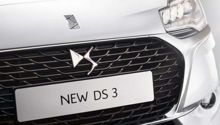 Nuova DS3 Cabrio test su strada, motori e dati tecnici - Foto 11 di 11
