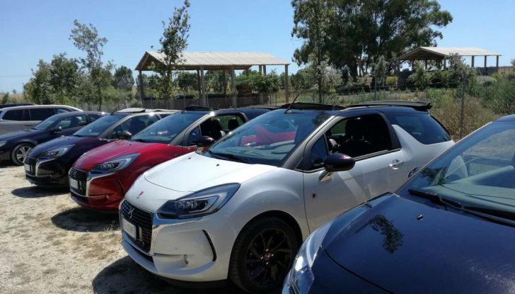 Nuova DS3 Cabrio test su strada, motori e dati tecnici - Foto 1 di 11