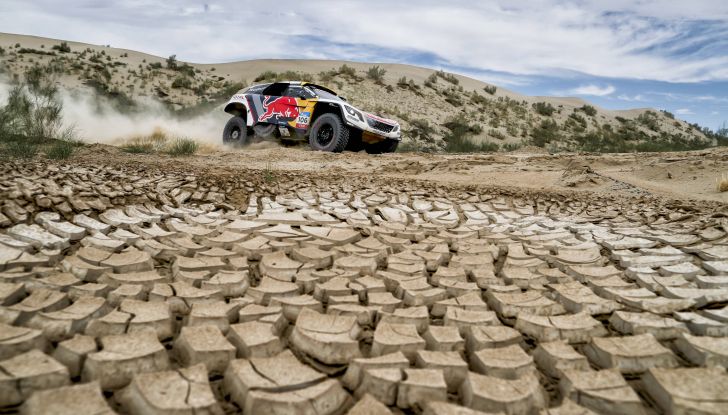 Ancora una doppietta Peugeot al Silk Way Rally - Foto 2 di 3