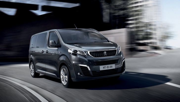 Peugeot Traveller, prova su strada e dati tecnici del multivan - Foto 3 di 13