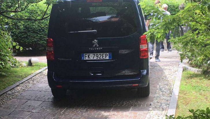 Peugeot Traveller, prova su strada e dati tecnici del multivan - Foto 2 di 13