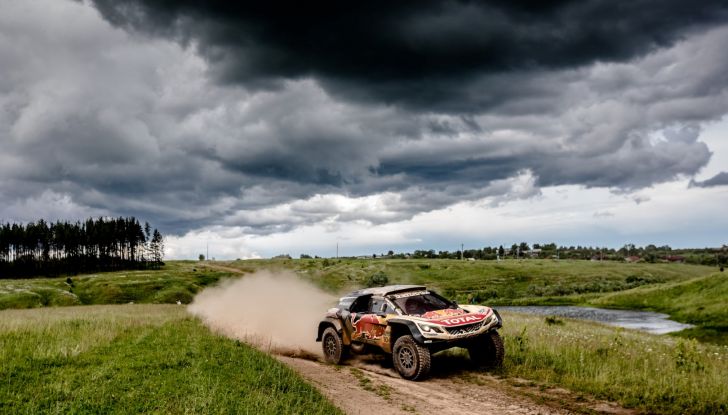 La Peugeot 3008DKR monopolizza il primo podio al Silk Way Rally - Foto 3 di 5