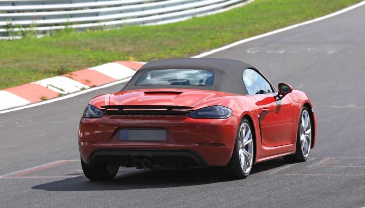 Porsche 718 Boxster GTS 2018, primi dettagli - Foto 15 di 19