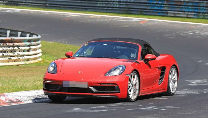 Porsche 718 Boxster GTS 2018, primi dettagli - Foto 17 di 19