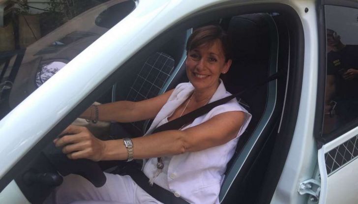 Renault Twingo LA PARISIENNE, serie limitata con prezzi da 14.550 euro - Foto 14 di 15