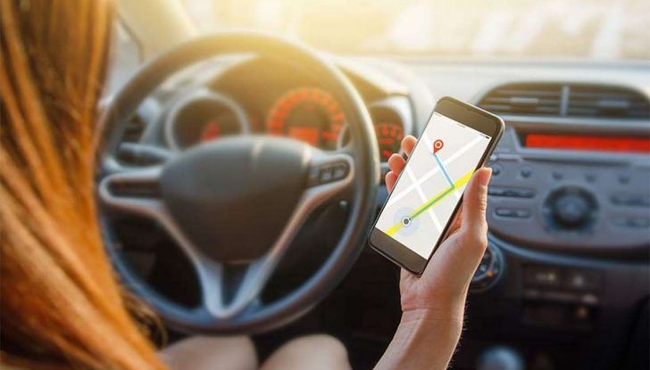 Navigatore e autoradio distraggono chi si trova alla guida di un’auto? - Foto 6 di 9