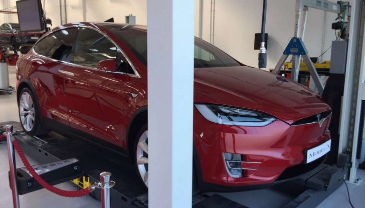 Tesla sbarca a Milano e Padova con Centri di assistenza e i punti Supercharger arrivano a 22 - Foto 8 di 9