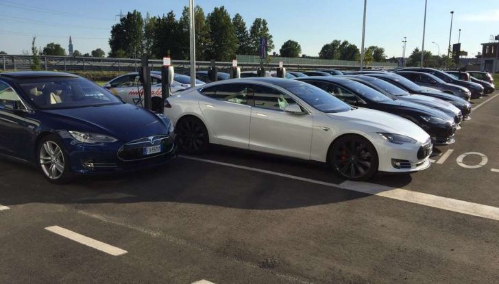 Tesla sbarca a Milano e Padova con Centri di assistenza e i punti Supercharger arrivano a 22 - Foto 9 di 9