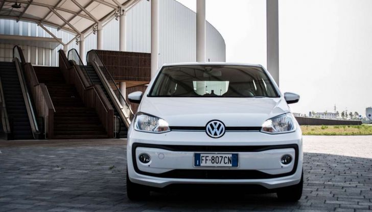 Volkswagen eco up! provata su strada la più ecologica citycar a metano - Foto 8 di 49