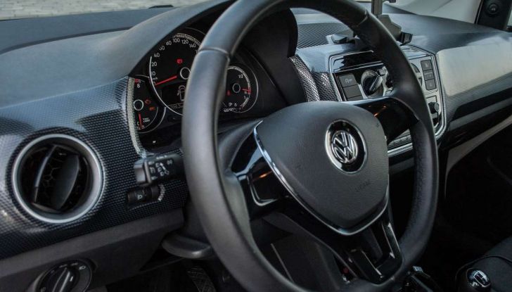 Volkswagen eco up! provata su strada la più ecologica citycar a metano - Foto 16 di 49
