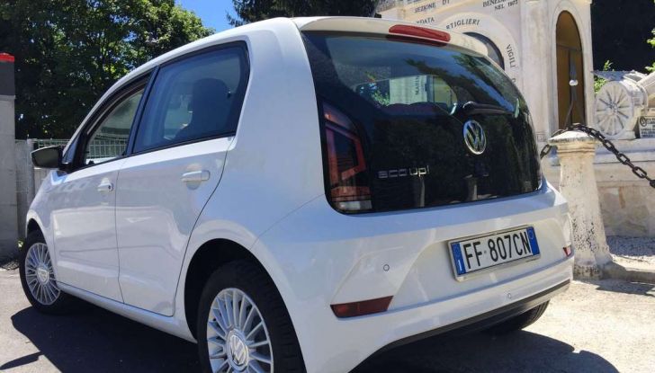 Volkswagen eco up! provata su strada la più ecologica citycar a metano - Foto 39 di 49