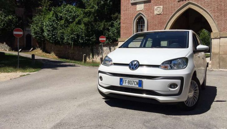 Volkswagen eco up! provata su strada la più ecologica citycar a metano - Foto 40 di 49