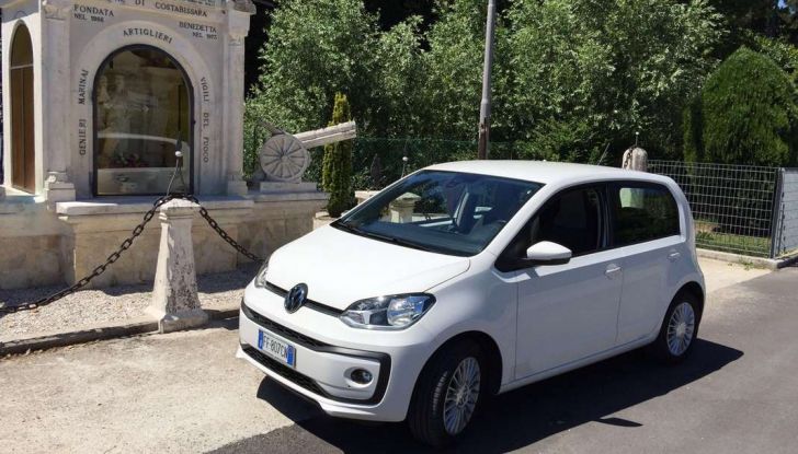 Volkswagen eco up! provata su strada la più ecologica citycar a metano - Foto 41 di 49