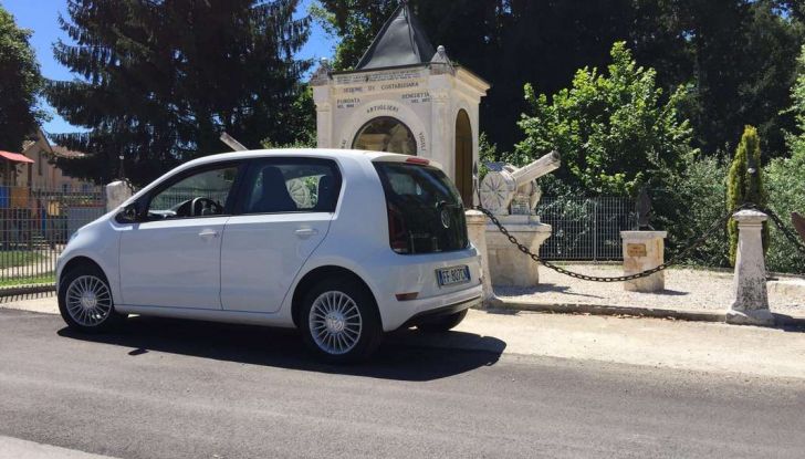 Volkswagen eco up! provata su strada la più ecologica citycar a metano - Foto 43 di 49