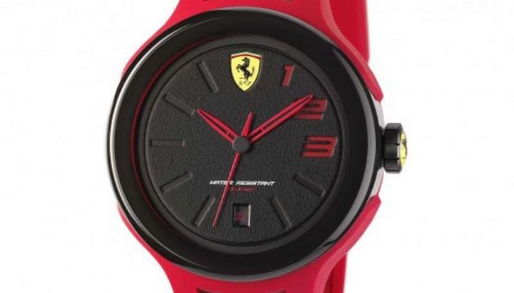 Trapani Peugeot, Borse Mini, occhiali Porsche e molto altro fra i gadget delle case auto - Foto 7 di 11