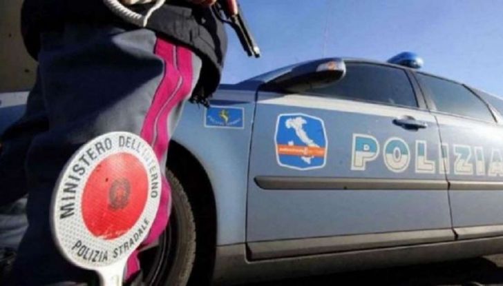 TAR: revisione della patente per la donna che frugava nella borsa - Foto 4 di 8