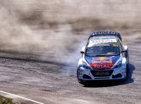 Le Peugeot 208 WRX nel tempio del Rallycross a Lohéac