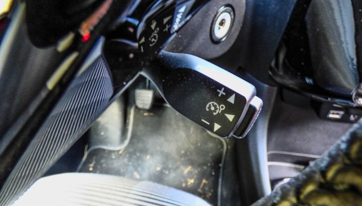 Test Peugeot 108 Collection VS Peugeot iON: Elettrica contro Citycar - Foto 23 di 39