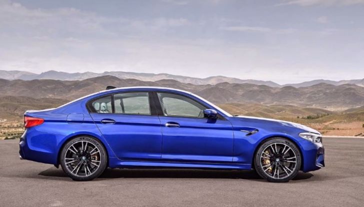BMW M5 2018: L’urlo del V8 con trazione Xdrive - Foto 2 di 7