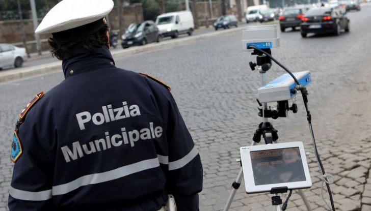 Autovelox fa registrare quasi 60.000 multe in 14 giorni - Foto 9 di 9