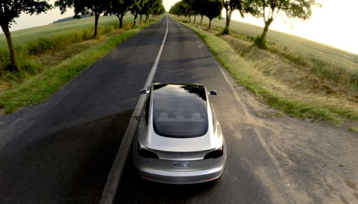 Alimentazione: differenze fra benzina, ibrida, ibrida plug-in e auto elettrica - Foto 10 di 18