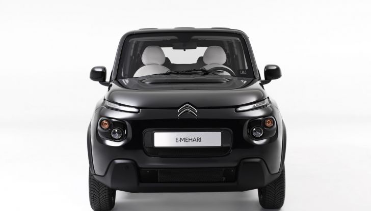 Citroën E-Mehari veste Courrèges per una serie limitata super cool - Foto 3 di 6