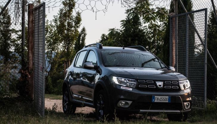 Dacia Sandero Stepway 0.9 TCe 90 CV Brave, prova su strada della versione GPL - Foto 1 di 29
