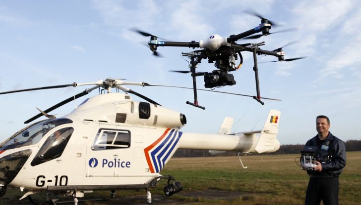 Francia, le multe piovono dal cielo: arrivano i droni della polizia - Foto 7 di 8