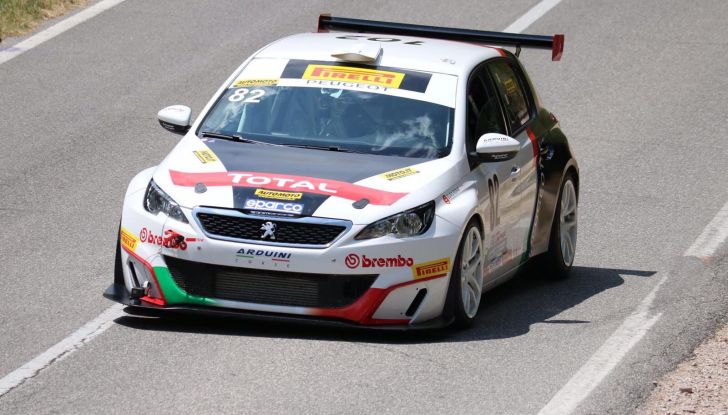 308 Racing Cup, regina in salita - Foto 3 di 3