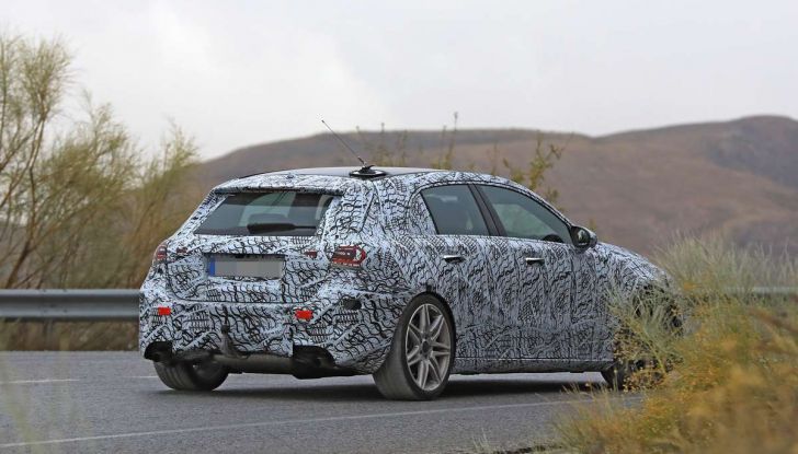 Mercedes-AMG A45 2018, nuovi test della compatta sportiva - Foto 31 di 31
