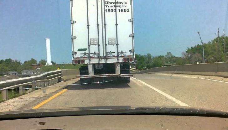 Olanda, Furto da 500.000€ in iPhone da un TIR in corsa - Foto 4 di 11