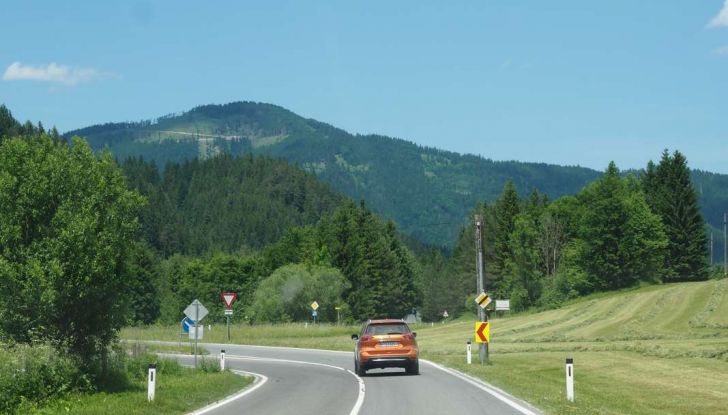 Nissan X-Trail 2018: Prova su strada, opinioni e dati tecnici del SUV 5 o 7 posti - Foto 15 di 36