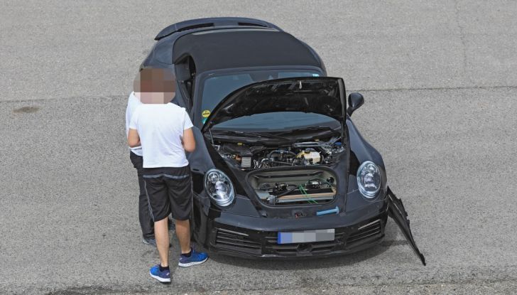 Nuova Porsche 911, nata al Nurburgring - Foto 4 di 14