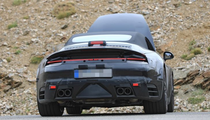 Nuova Porsche 911, nata al Nurburgring - Foto 11 di 14