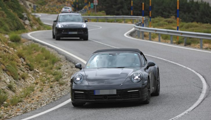 Nuova Porsche 911, nata al Nurburgring - Foto 12 di 14