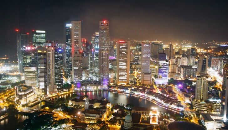 A Singapore l’asfalto si illumina di notte in maniera naturale - Foto 2 di 16