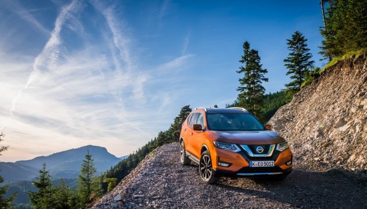 Nissan X-Trail 2018: Prova su strada, opinioni e dati tecnici del SUV 5 o 7 posti - Foto 24 di 36