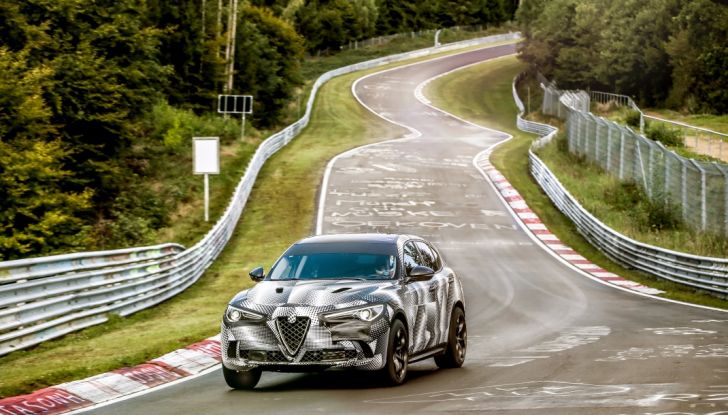 Record di Alfa Romeo Stelvio Quadrifoglio in quattro circuiti inglesi - Foto 2 di 14