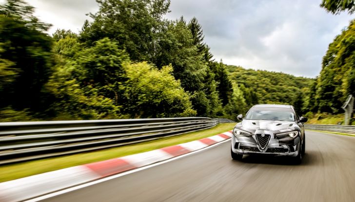 Record di Alfa Romeo Stelvio Quadrifoglio in quattro circuiti inglesi - Foto 8 di 14
