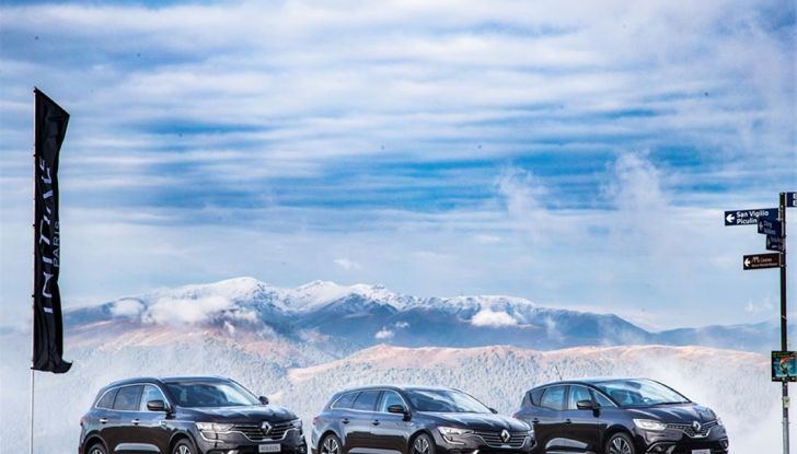 Renault Initiale Paris, la Losanga dallo stile ricercato e chic - Foto 5 di 16