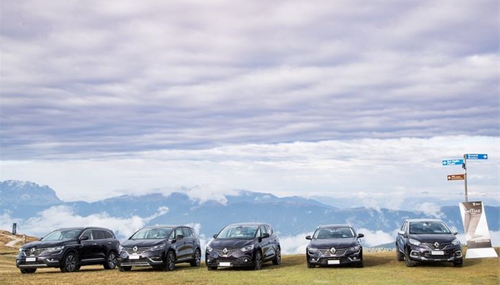 Renault Initiale Paris, la Losanga dallo stile ricercato e chic - Foto 11 di 16