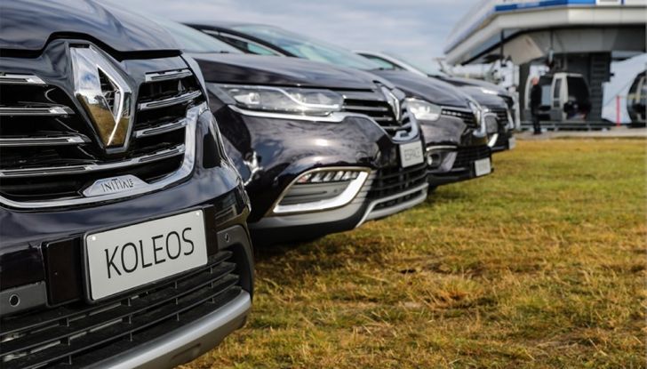 Renault Initiale Paris, la Losanga dallo stile ricercato e chic - Foto 12 di 16