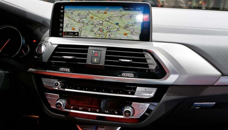 Nuova BMW X3 2017: nuovi motori e linee più decise - Foto 20 di 22
