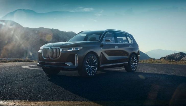 BMW X7 iPerformance, il SUV 7 posti a passo lungo - Foto 1 di 15