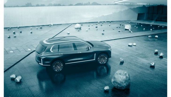 BMW X7 iPerformance, il SUV 7 posti a passo lungo - Foto 9 di 15