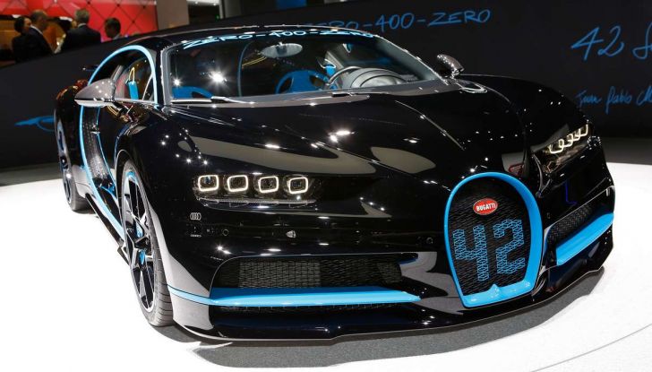Bugatti Chiron da record sul filo dei 400 km/h - Foto 6 di 7