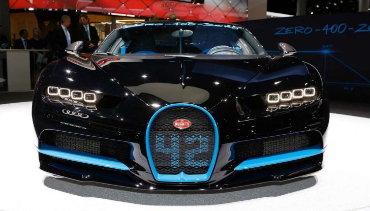 Bugatti Chiron da record sul filo dei 400 km/h - Foto 2 di 7