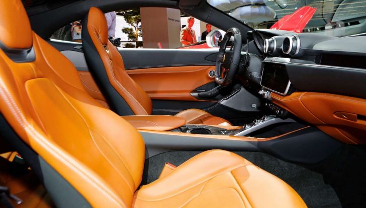 Ferrari Portofino: il V8 da 600CV e 720Nm per la classe di Maranello - Foto 10 di 37